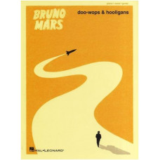 MUSIC SALES HL00307201 - Книга с нотами / аккордами партитуры